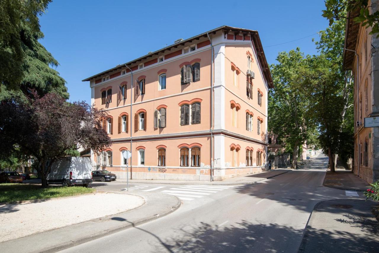 K- Apartments Pula Exterior photo